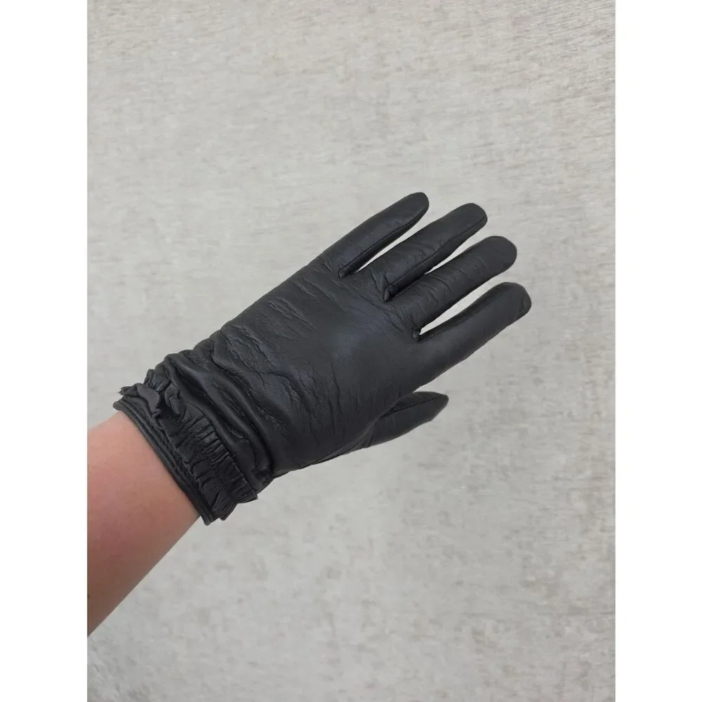 Banana Republic Gray Leather Driving Gloves With Ruffled Cuff Wool Lining
